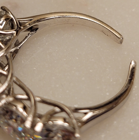 6 Carat Diamond Wedding Rings - Picture 12 of 14